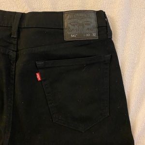 NEVER WORN- Men’s LEVI Jeans